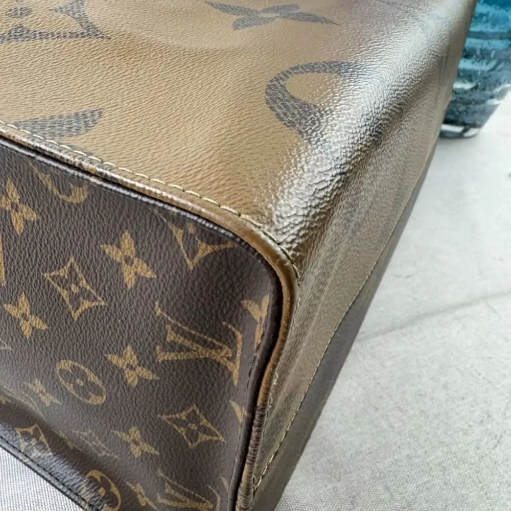 Louis Vuitton Women Pre-Loved Bag Very Good Condition